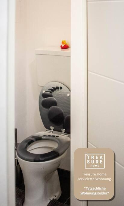 Default Millenium Apartment Wina Bagian luar foto
